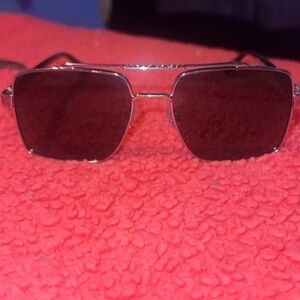 Foster grant sun glasses